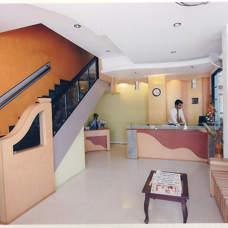 Hotel Planet Mount Chennai Exterior photo