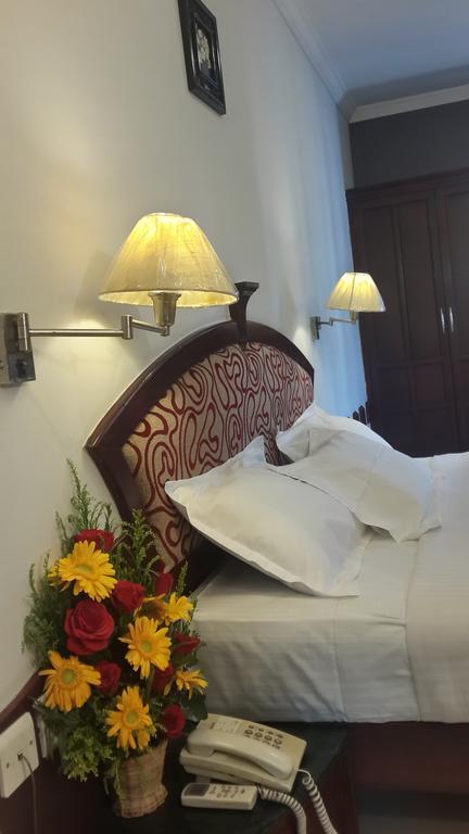 Hotel Planet Mount Chennai Exterior photo