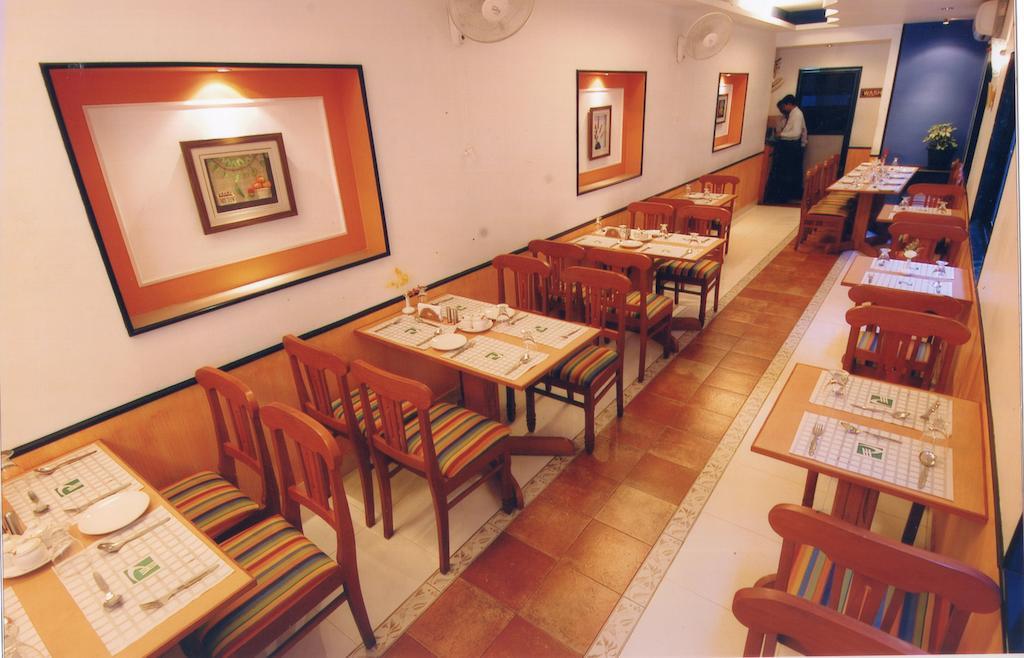 Hotel Planet Mount Chennai Exterior photo